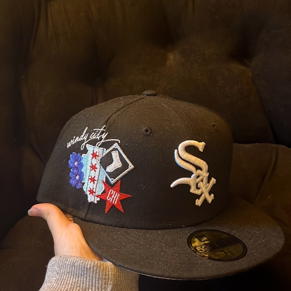 White Sox Men's NEW ERA 59Fifty Fitted Hat.